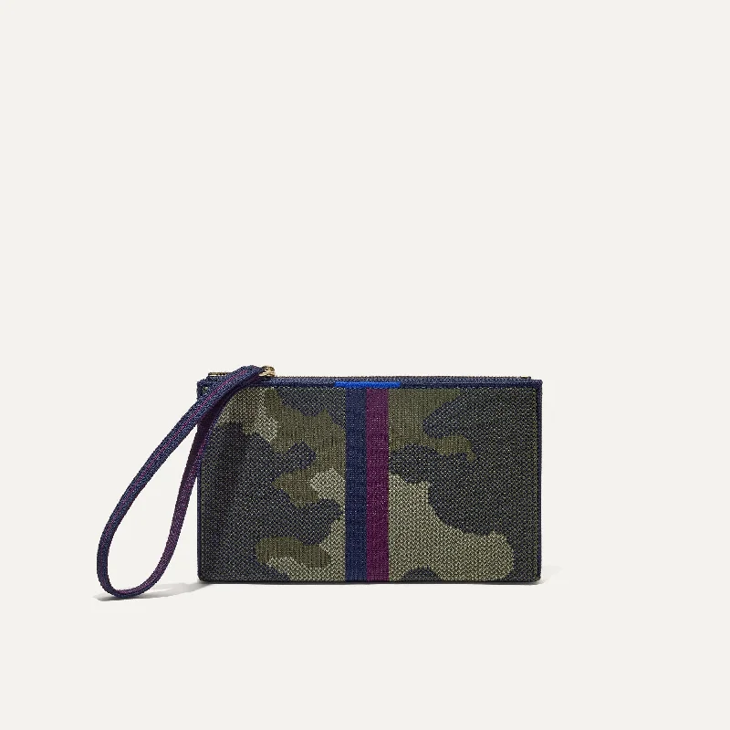 Warehouse Sale The Wallet Wristlet - Spruce Camo